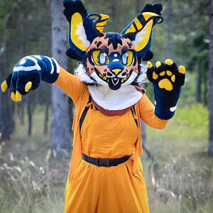 IRIS LYNX la black unicorn